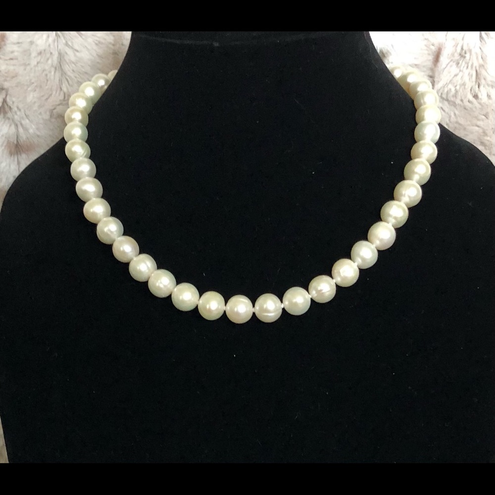 18” Pearl Necklace